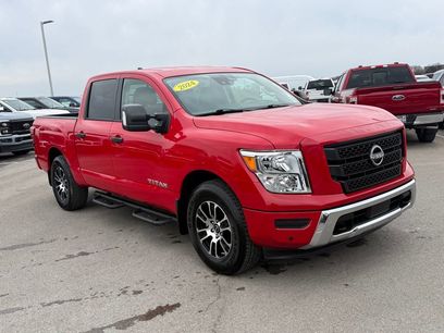 Used 2024 Nissan Titan SV w/ SV Convenience Package