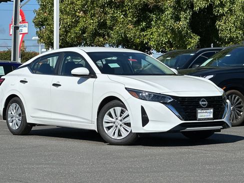 New 2025 Nissan Sentra S image 2