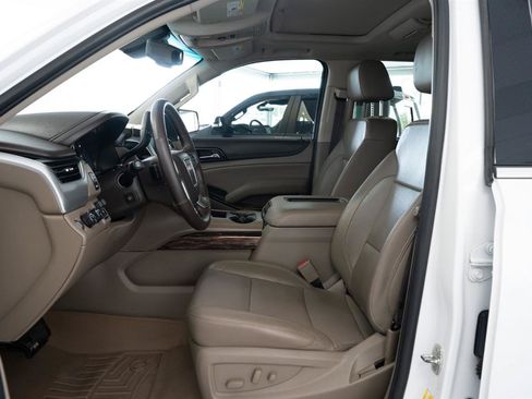 Used 2018 GMC Yukon SLT w/ Premium Edition AWD/4WD image 11