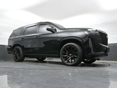 Used 2022 Cadillac Escalade Sport w/ Touring Package AWD/4WD image 44