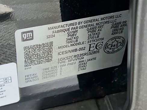 Used 2025 GMC Yukon AT4 image 28