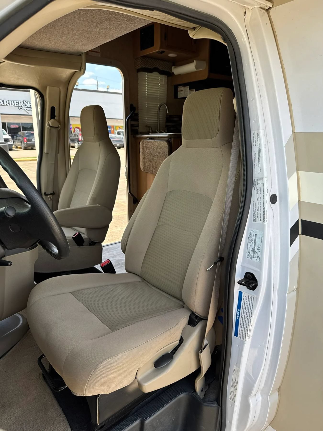 Used 2017 Ford E-450 and Econoline 450 Super Duty w/ Motorhome Prep Package RWD image 29