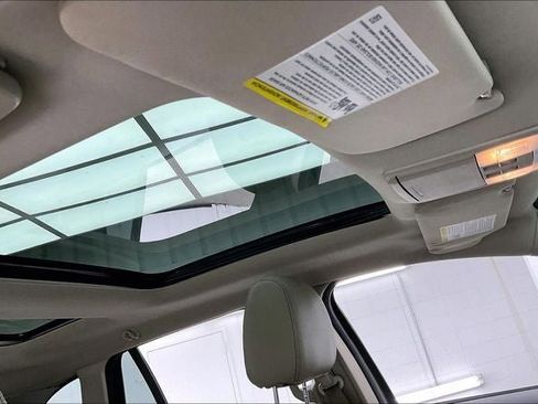 Used 2013 Ford Edge SEL image 13