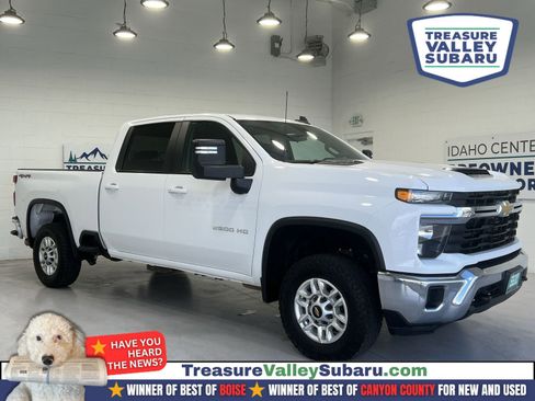 Used 2024 Chevrolet Silverado 2500 LT AWD/4WD image 1