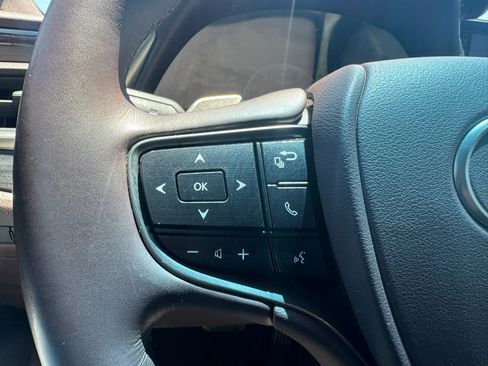 Used 2019 Lexus ES 350 w/ Accessory Package FWD image 27