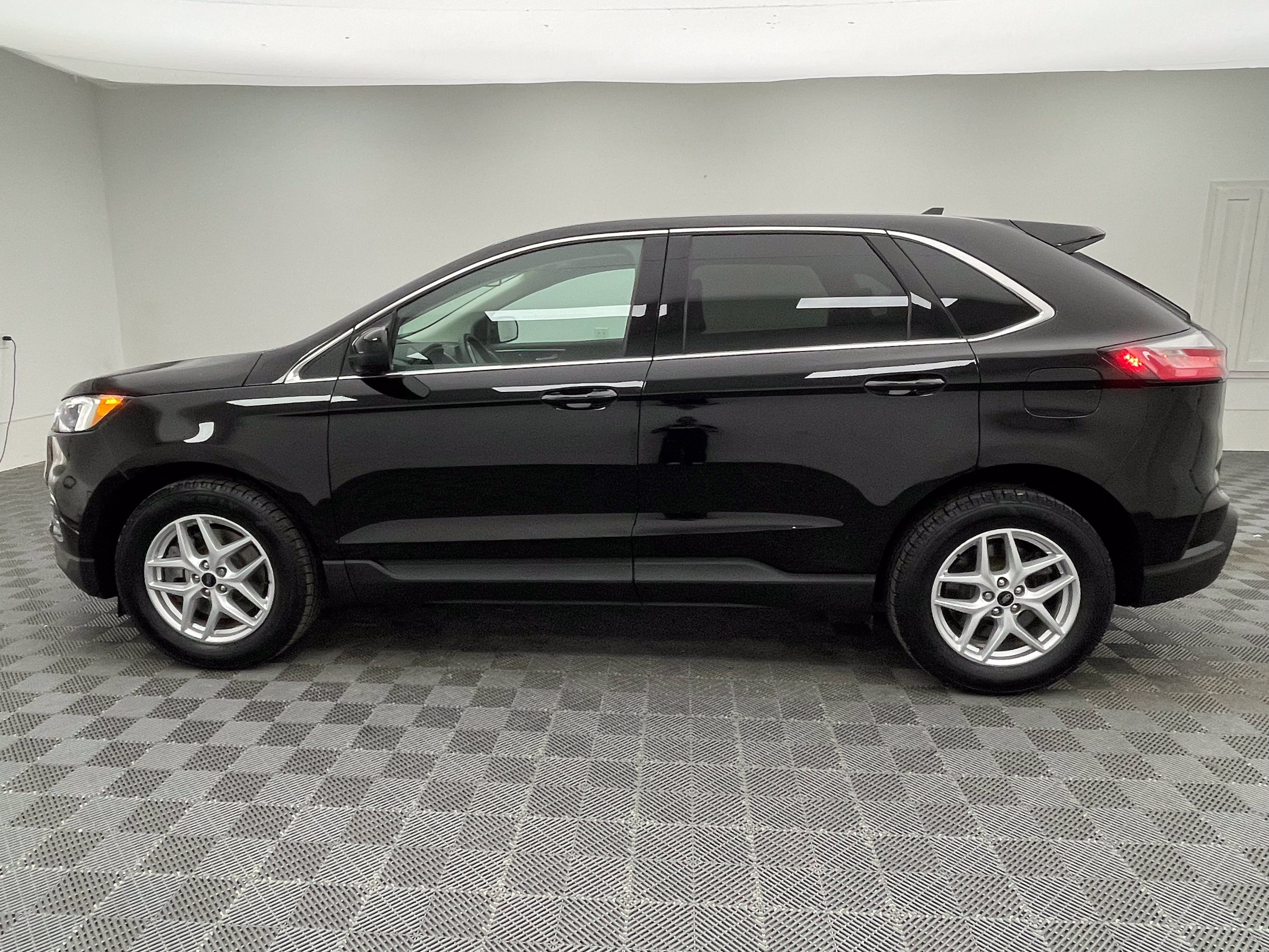 Used 2023 Ford Edge SEL w/ Convenience Package AWD/4WD image 12