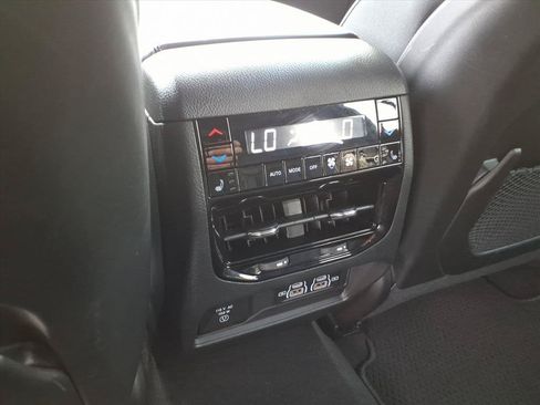 Used 2025 Jeep Grand Cherokee Summit AWD/4WD image 16