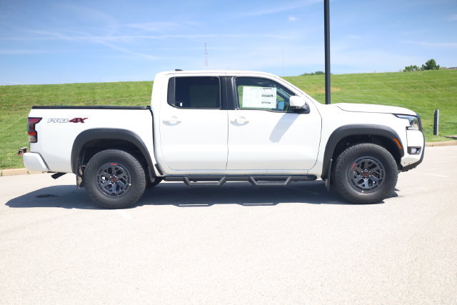 New 2026 Nissan Frontier PRO-4X w/ Pro Premium Package AWD/4WD image 4