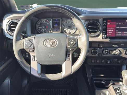 Used 2020 Toyota Tacoma TRD Off-Road w/ Technology Package image 24