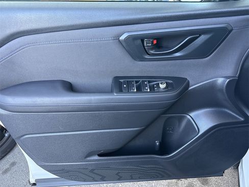 Certified 2025 Subaru Forester Premium w/ Protection Package (1PH) image 19