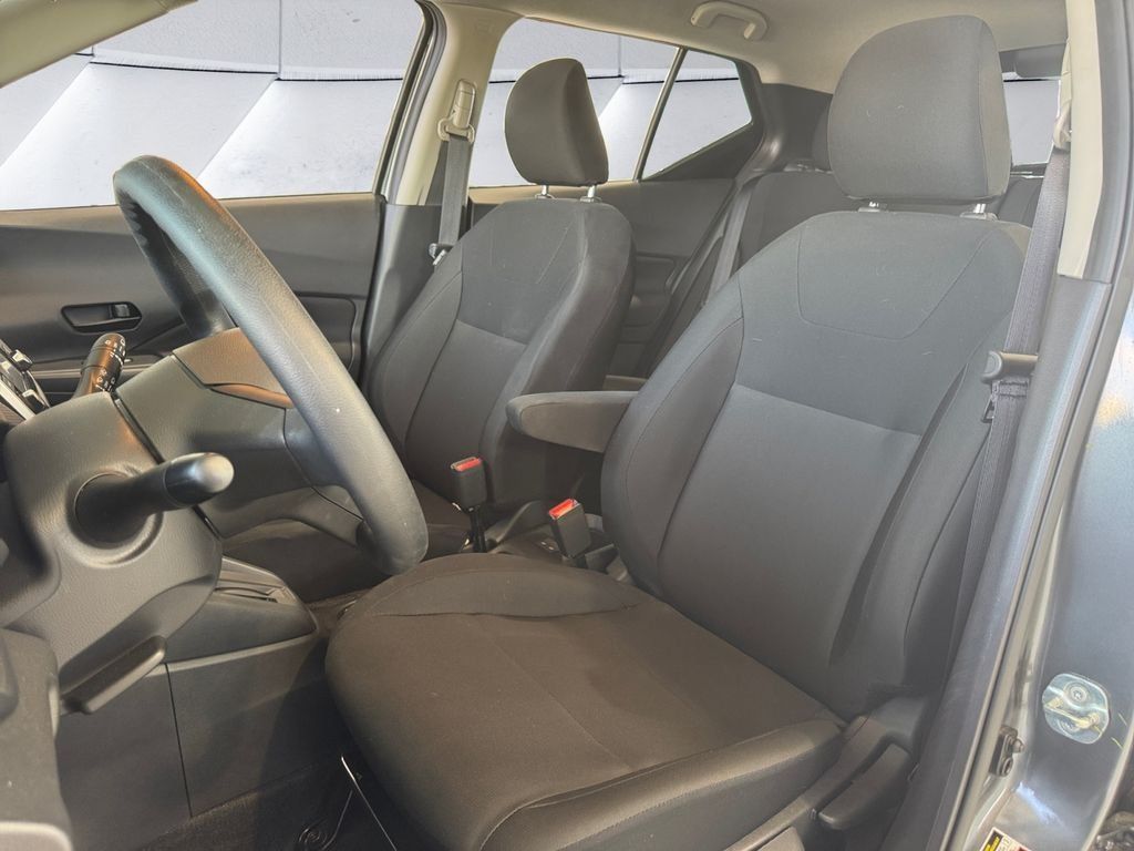Used 2025 Nissan Kicks Play S FWD image 8