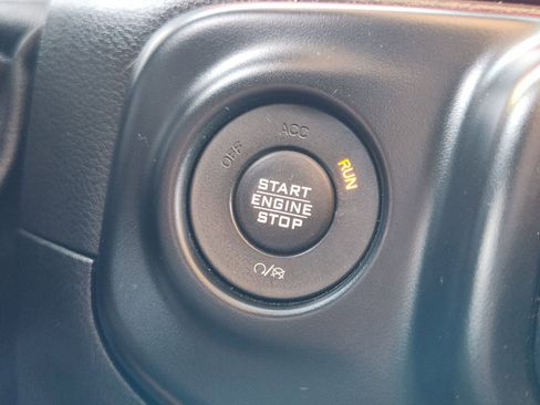 Used 2020 Jeep Gladiator Rubicon AWD/4WD image 23