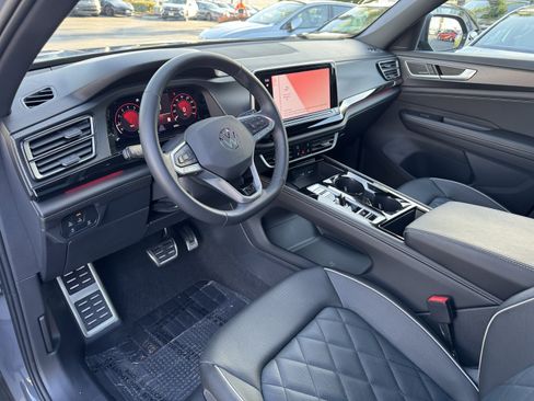 Certified 2025 Volkswagen Atlas Cross Sport SEL Premium R-Line image 17