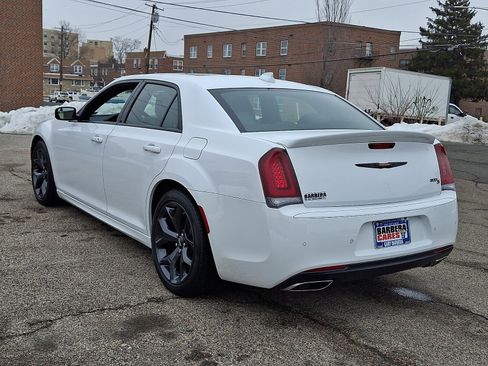 Used 2023 Chrysler 300 S w/ Comfort Group image 4