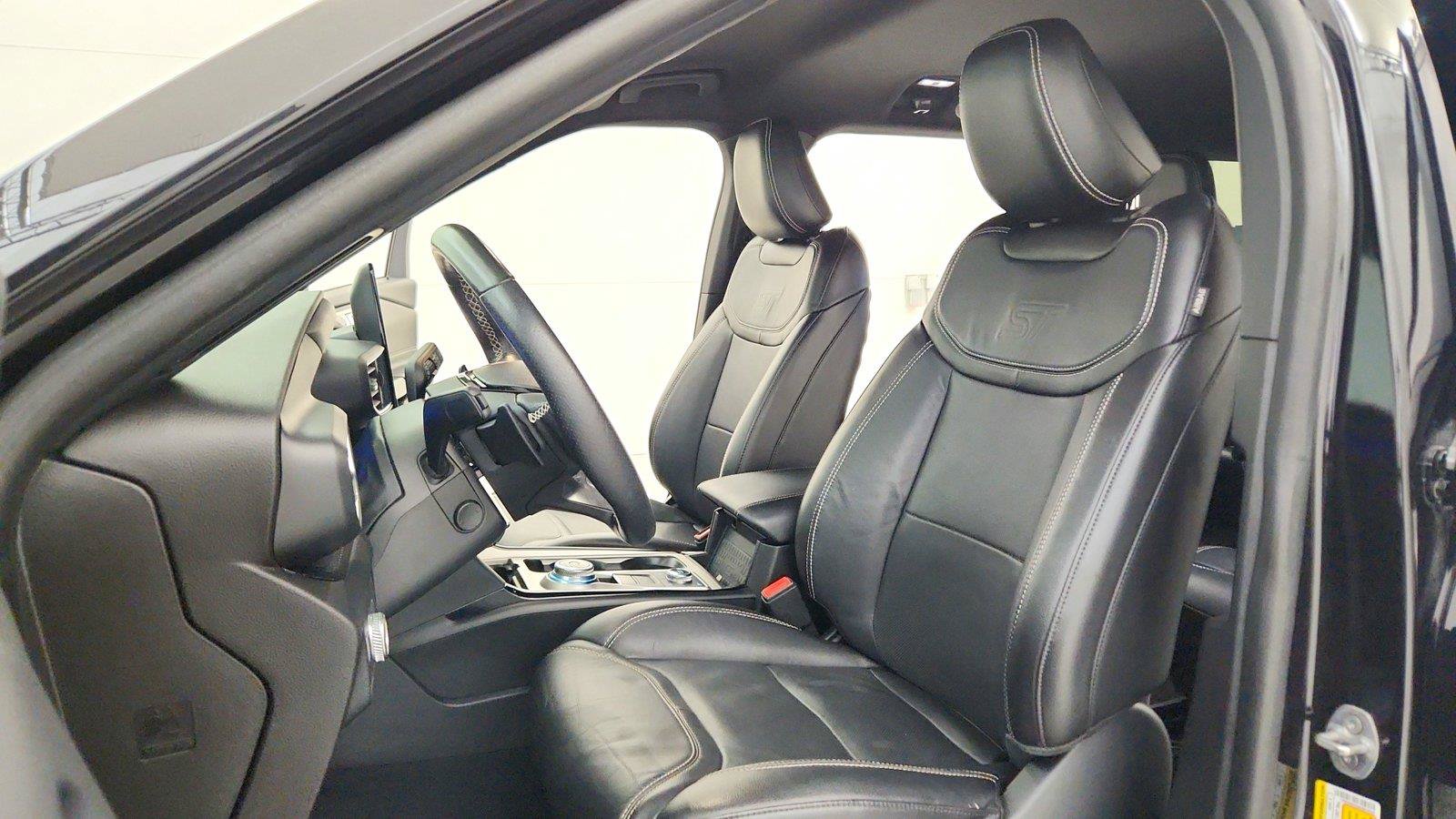 Used 2022 Ford Explorer ST w/ Equipment Group 401A AWD/4WD image 23