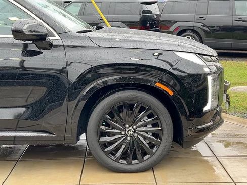 Certified 2025 Hyundai Palisade Calligraphy image 15
