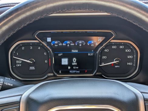 Used 2021 GMC Yukon Denali w/ Denali Premium Package AWD/4WD image 11