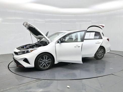 Used 2023 Kia Forte GT-Line w/ GT-Line Premium Package FWD image 25