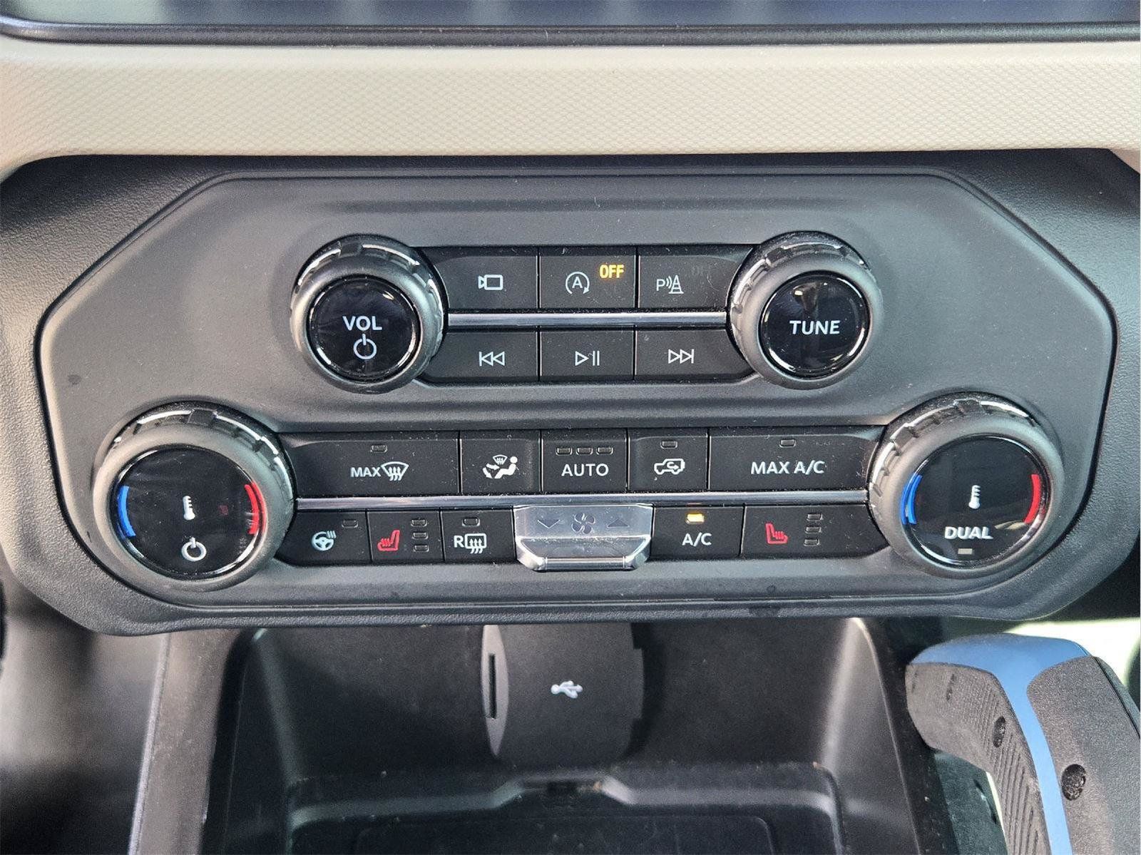 Used 2022 Ford Bronco Wildtrak AWD/4WD image 17