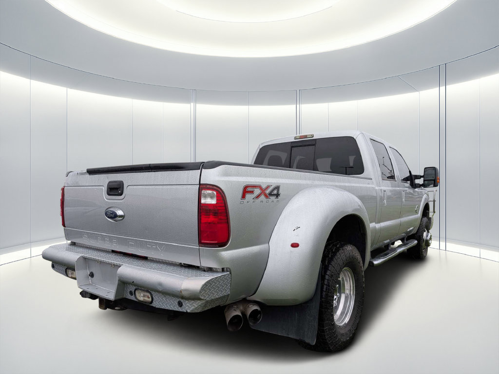 Used 2016 Ford F350 Lariat w/ Lariat Interior Package AWD/4WD image 3