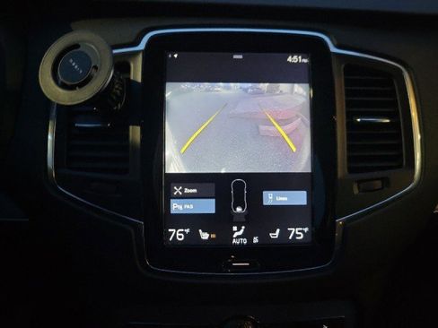 Used 2016 Volvo XC90 T5 Momentum image 7