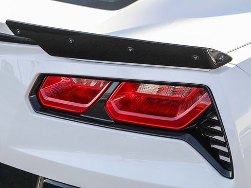 Used 2017 Chevrolet Corvette Grand Sport w/ Grand Sport Heritage Package image 10