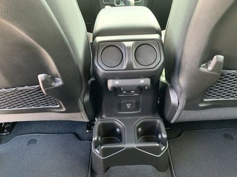 New 2025 Jeep Gladiator Mojave image 26