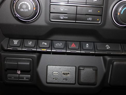 Used 2026 Chevrolet Silverado 2500 Custom w/ Custom Value Package AWD/4WD image 46
