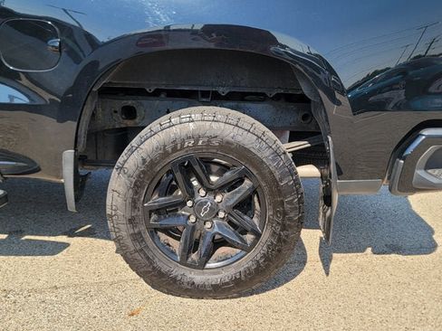 Used 2020 Chevrolet Silverado 1500 LT Trail Boss AWD/4WD image 17