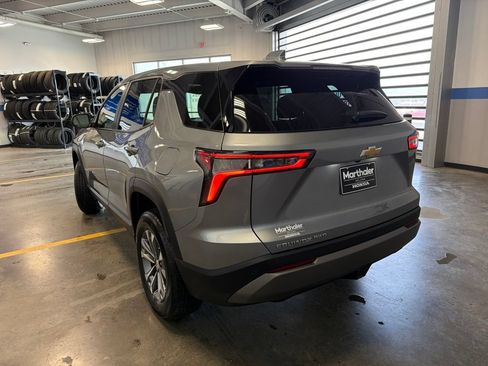 Used 2026 Chevrolet Equinox LT AWD/4WD image 7