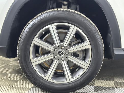 Used 2023 Mercedes-Benz GLS 450 4MATIC image 26