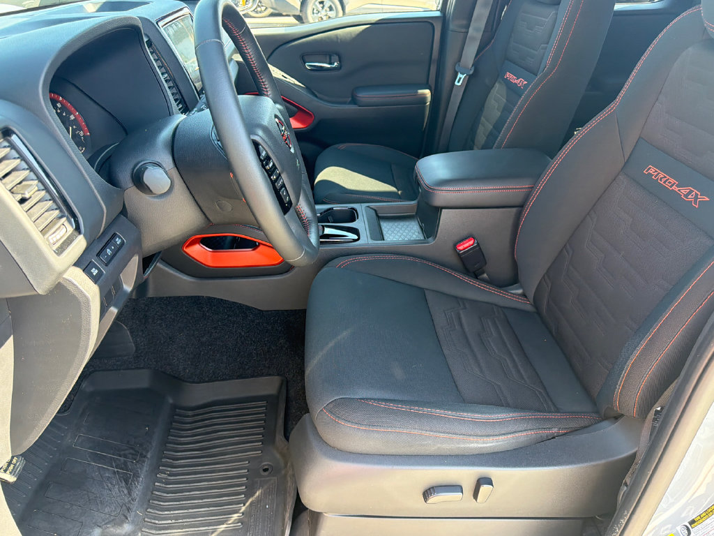 Used 2022 Nissan Frontier PRO-4X w/ Off-Road Protection Package AWD/4WD image 9