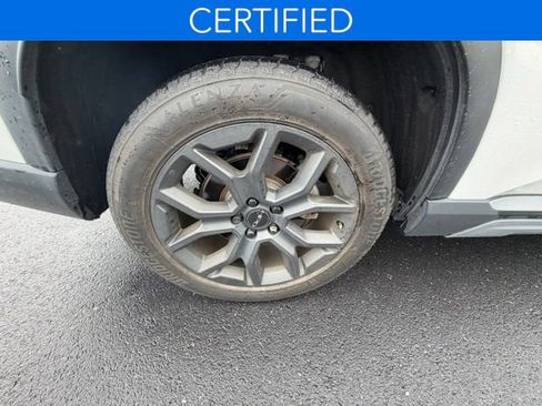Used 2024 Honda Pilot Touring image 18
