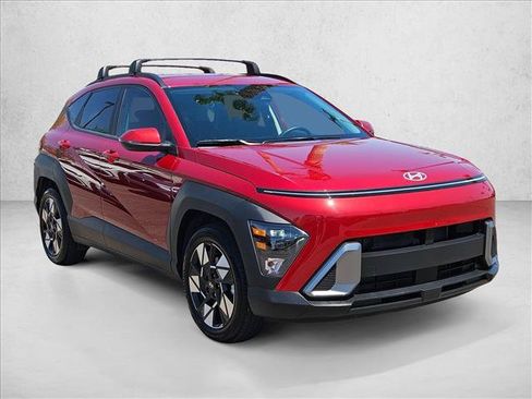 Used 2025 Hyundai Kona SEL FWD image 3