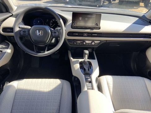Used 2025 Honda HR-V LX image 10