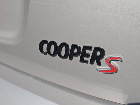 Used 2023 MINI Cooper S w/ Signature Upholstery Package image 5