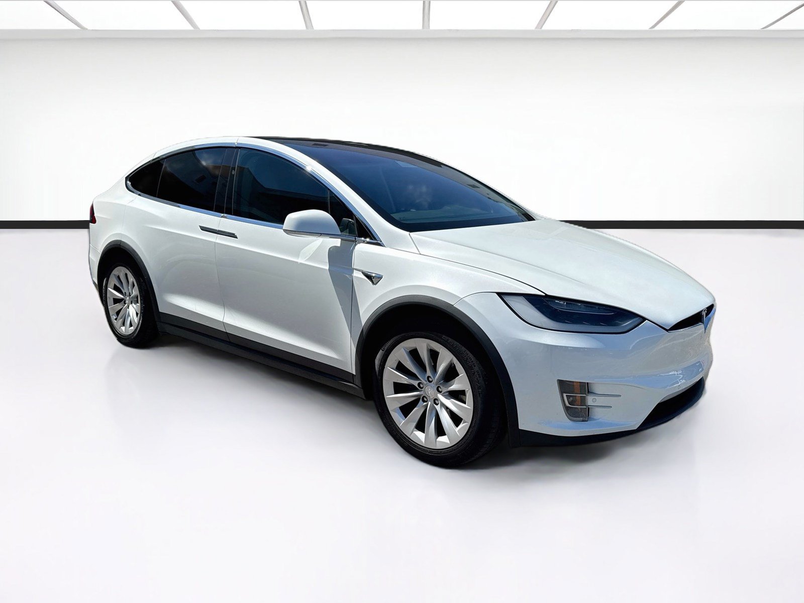 Used 2018 Tesla Model X P100D AWD/4WD image 3