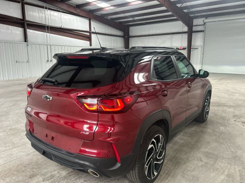 Used 2025 Chevrolet TrailBlazer RS w/ Driver Confidence Package image 5