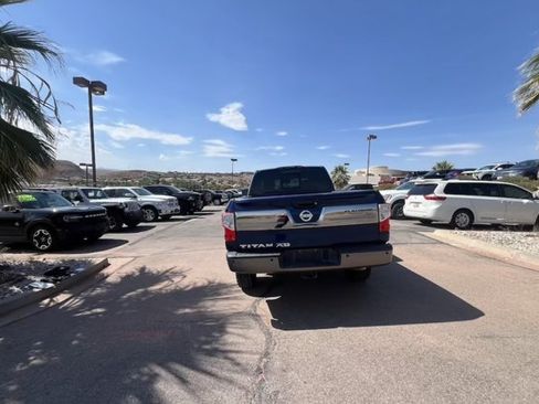 Used 2016 Nissan Titan Platinum Reserve RWD image 4