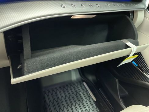 New 2026 Jeep Grand Wagoneer L Summit image 23