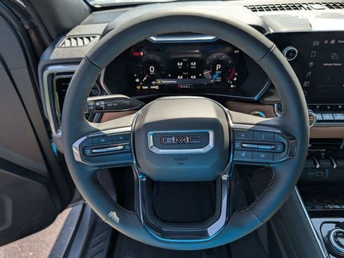 New 2026 GMC Canyon AT4 w/ Technology Plus Package AWD/4WD image 14
