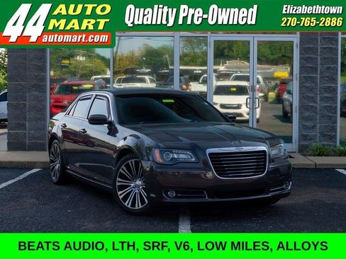 Used 2014 Chrysler 300 S RWD image 1