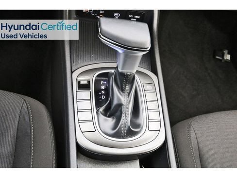 Certified 2025 Hyundai Kona SEL image 28