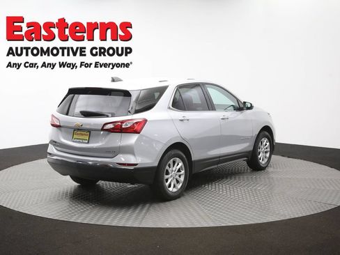 Used 2019 Chevrolet Equinox LT w/ Driver Convenience Package AWD/4WD image 39