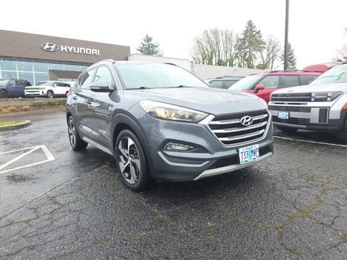 Used 2018 Hyundai Tucson Value image 2