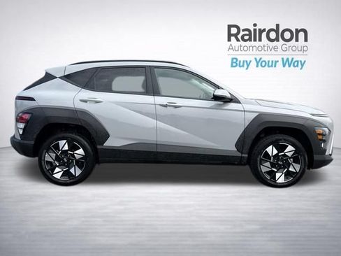Used 2025 Hyundai Kona SEL AWD/4WD image 8