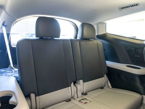 New 2026 Hyundai Ioniq 9 Limited image 23