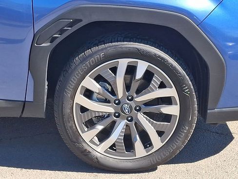 Used 2025 Subaru Forester Touring image 8