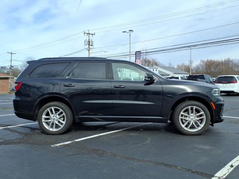 Certified 2022 Dodge Durango GT image 2
