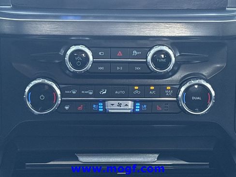 Certified 2025 Ford F250 Lariat w/ Lariat Ultimate Package AWD/4WD image 5